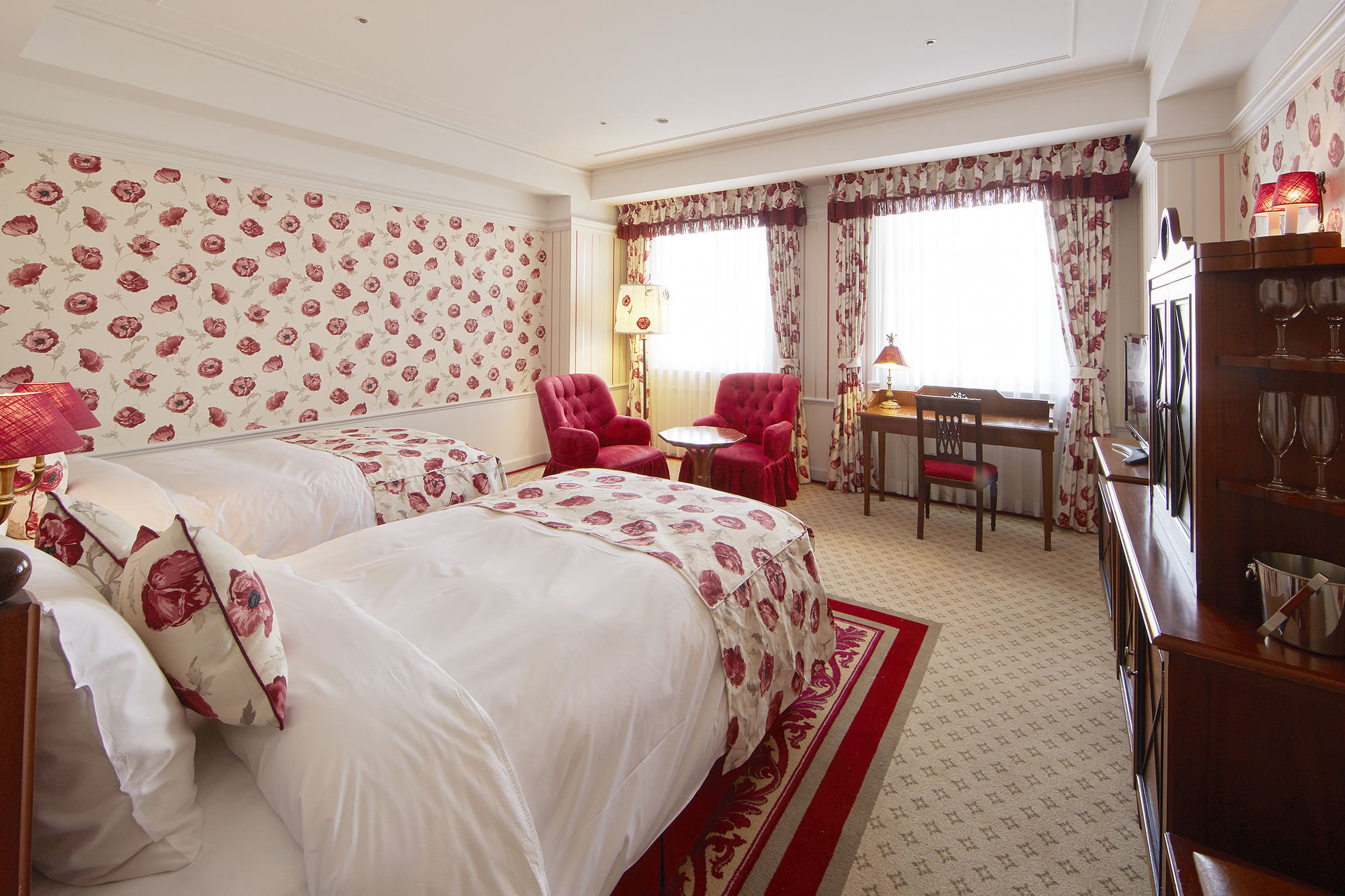 Hotel Europe Huis Ten Bosch Сасебо Экстерьер фото